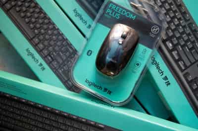 Image for Logitech Q4 sales plunge 22% as economic downturn worries weigh
