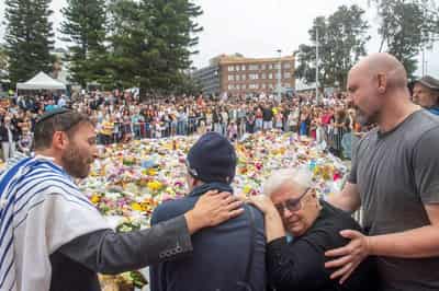 Image for Initial Australian inquiry into Bondi Beach shooting calls for counter-terrorism reforms