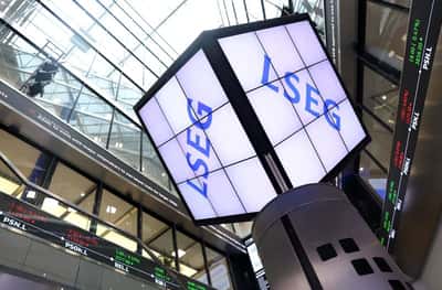 Image for FTSE 100 slips as banks weigh; defensive stocks limit decline
