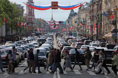 Image for Russian services activity shrinks for third month running in Dec -PMI