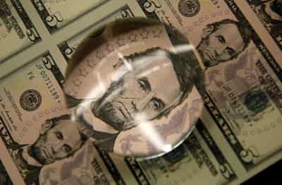 Image for Dollar steadies in calm before CPI and central bank storm