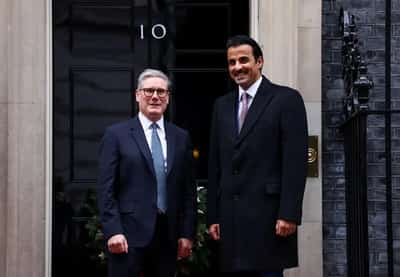 Image for UK and Qatar pledge to grow investment ties