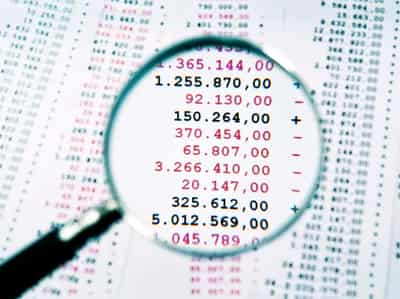 Image for Analyzing Transaction Patterns in Retail Banking to Deliver Tailored Financial Advice