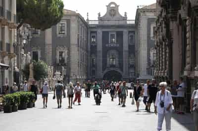 Image for Italy ageing faster than EU peers, population drops below 59 million
