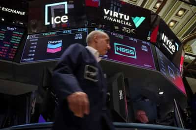 Image for Stocks struggle as soft earnings compound interest rate headache