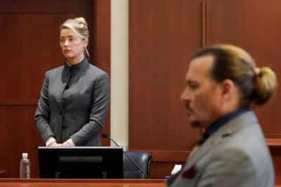 Image for Depp lawyers question Heard about knife, love notes in defamation case