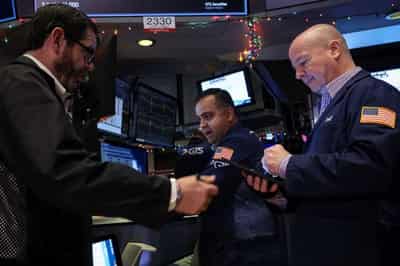 Image for Stocks fall, Treasury yields rise upon final 2022 trading day