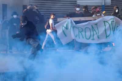 Image for 'Block Everything' protests sweep across France, scores arrested