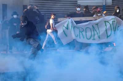 Image for 'Block Everything' protests sweep across France, scores arrested