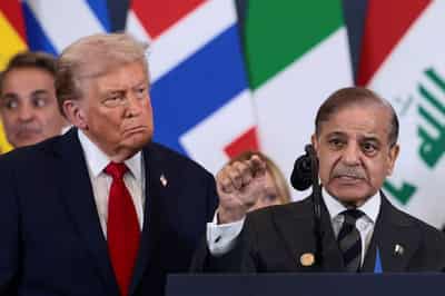 Image for Analysis-From international outcast to mediator in Iran war, Pakistan's remarkable makeover