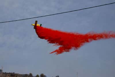 Image for Spanish firefighters turn to the offensive against deadly Almeria blaze