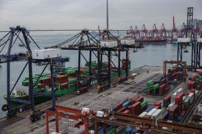 Image for China pushes for tariff cancellation to end US trade war