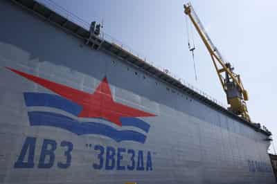 Image for Russia's second new ice-class LNG carrier heads via Northern Sea Route, LSEG data shows