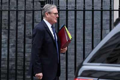 Image for UK PM Starmer's office: Trump legal action is a matter for the BBC