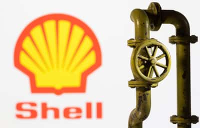 Image for Shell considers exit from Argentina's Vaca Muerta shale play, sources say
