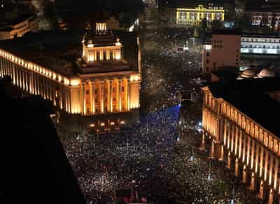 Image for Thousands rally again in Bulgaria to demand government's resignation