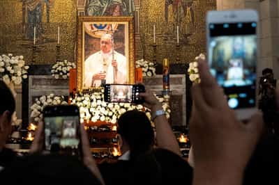 Image for Staunchly Catholic Philippines begins period of mourning for Pope Francis