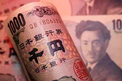 Image for Yen keeps markets on edge, data points to BOJ intervention