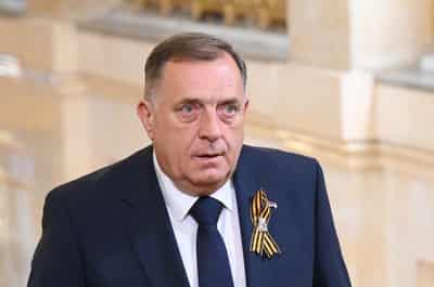 Image for Bosnian Serb leader Dodik vows to defy political ban, write to Trump