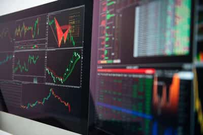 Image for Brexit linked downturn looms for SMEs as sales fall and costs rise