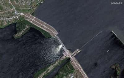 Image for Factbox-What is the Kakhovka dam in Ukraine – and what happened?
