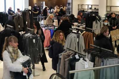 Image for UK retailers see weak sales growth in November despite Black Friday deals
