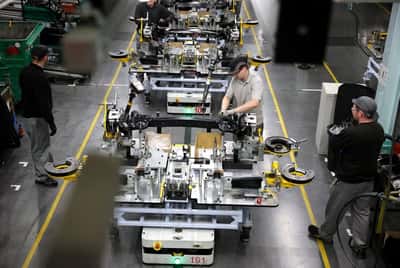 Image for Euro zone factory growth accelerates again in September, PMI shows