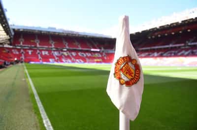 Image for Glazer family members studying Manchester United stake sale, Bloomberg News reports