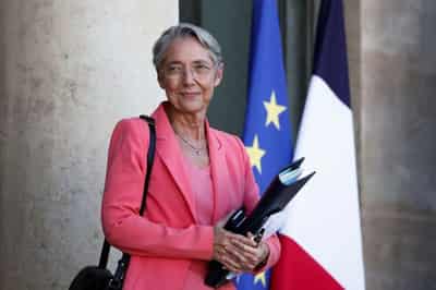 Image for French PM says cost of living a priority, urges opposition to help pass reforms