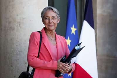 Image for French PM says cost of living a priority, urges opposition to help pass reforms