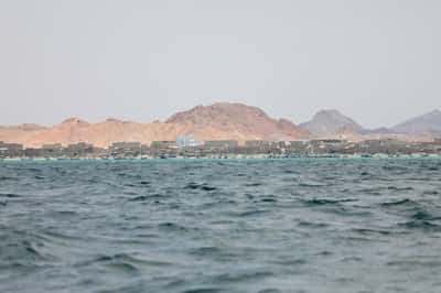 Image for Analysis-After Hormuz, Iran turns to Red Sea gateway as new pressure point