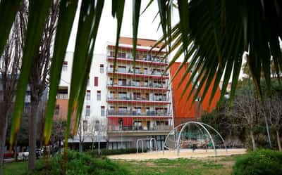Image for Bank of Spain sees few risks from red-hot housing market
