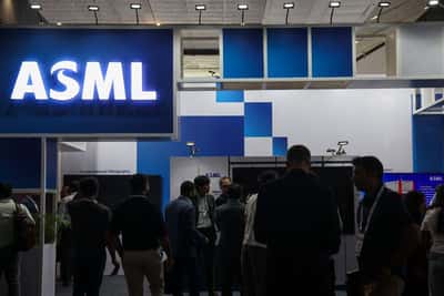 Image for ASML forecasts Q4 sales above expectations on AI chip demand