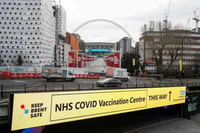 Image for British hospitals use blockchain to track COVID-19 vaccines