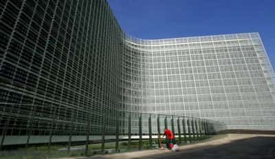 Image for Going beyond its guidance on Russian gas payments is not ‘advisable,’ EU says