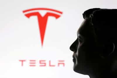 Image for Tesla shares gain after $152 billion selloff, but Trump-Musk truce uncertain