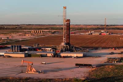 Image for US oil prices rebound as investors assess prospects for a Middle East peace deal