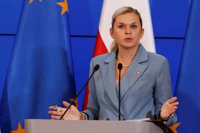 Image for Poland to ban phones in schools, restrict access to pornography