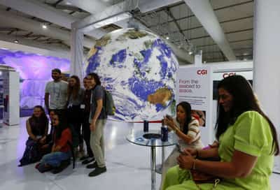 Image for COP27 negotiators still far apart on strong climate deal