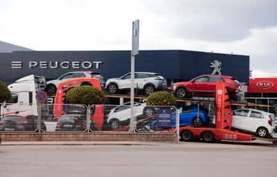 Image for EU seeks to grant automakers 'breathing space' on CO2 emission targets