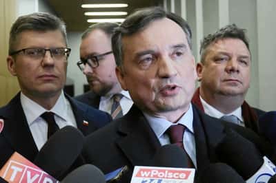 Image for Hungary revokes refugee status of fugitive minister, Poland says