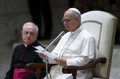 Image for Pope Leo calls for ceasefire, hostages' release in Israel-Hamas conflict