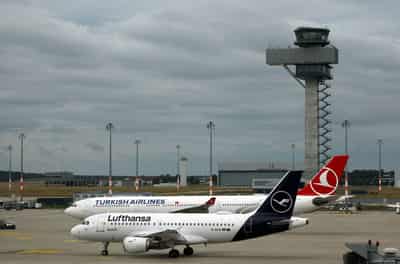 Image for Lufthansa Airlines aims to increase profitability in 2026, says CEO