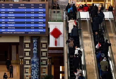 Image for Chinese tourists head to Russia, Thailand on extended Lunar New Year break