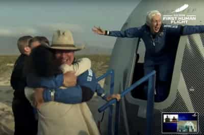Image for &#8216;Road to space&#8217;: billionaire Bezos has successful suborbital jaunt