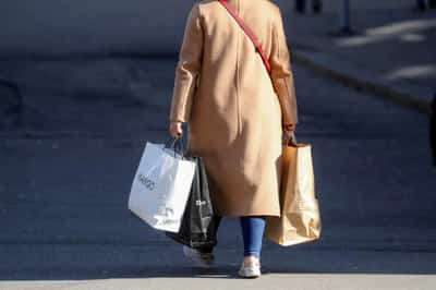 Image for Swiss gov’t expects economic slowdown in 2023 but no recession