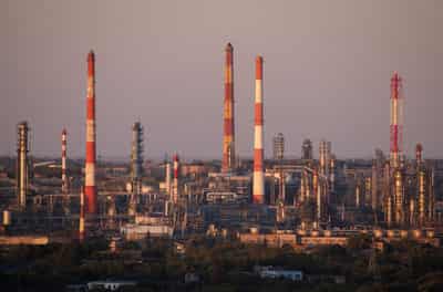 Image for Russia to cut oil exports from western ports by 6% in September vs August, sources say