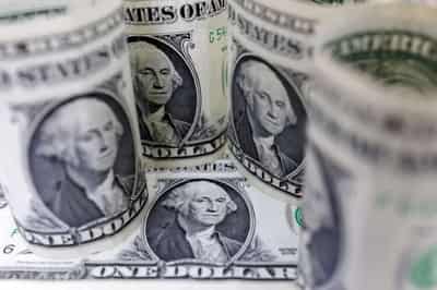 Image for U.S. dollar regains some ground as investors re-examine Fed bets