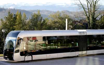Image for Exclusive: Portugal sees green hydrogen output by end-2022, $12 billion in investment lined up