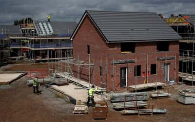 Image for UK homebuilder Barratt Redrow cuts annual home completions target